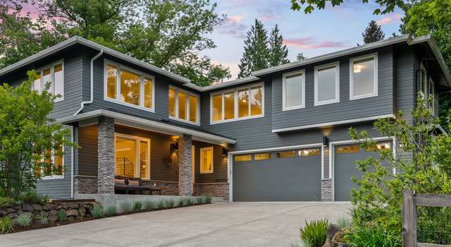 Photo of 927 SW Maplecrest Ct, Portland, OR 97219