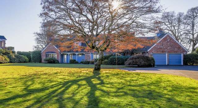Photo of 702 Rhododendron Dr, Vancouver, WA 98661