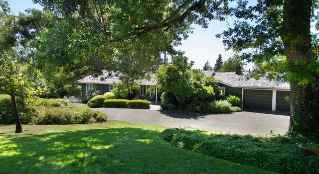 Photo of 17875 Crestline Dr, Lake Oswego, OR 97034