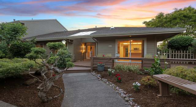 Photo of 7785 SW Fairway Dr, Wilsonville, OR 97070