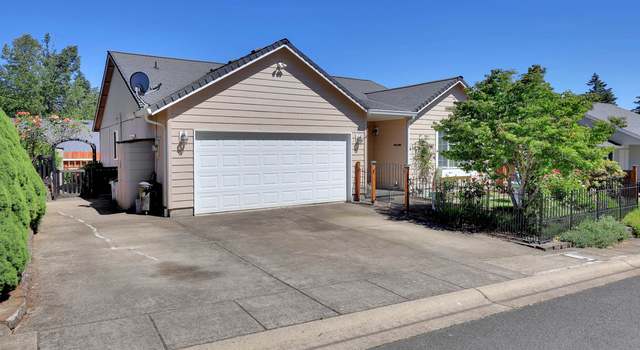 Photo of 205 Buttercup Loop, Cottage Grove, OR 97424