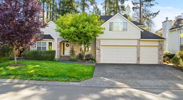 Photo of 14190 Amberwood Cir, Lake Oswego, OR 97035