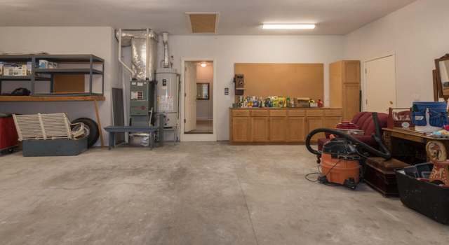 Photo of 4998 SE Woodland Dr, Gresham, OR 97080