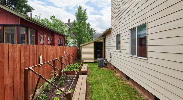 Photo of 5520 SE 69th Ave, Portland, OR 97206