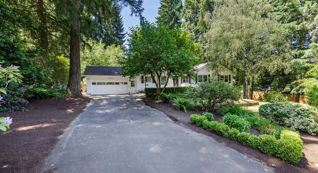 Photo of 17243 Fernwood Dr, Lake Oswego, OR 97034