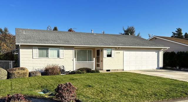 Photo of 1319 Mulberry Dr, Woodburn, OR 97071