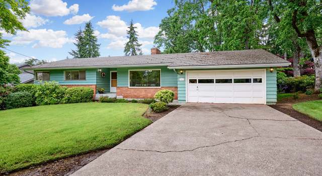 Photo of 201 S Center St, Silverton, OR 97381