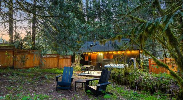 Photo of 71320 E Thimbleberry St, Rhododendron, OR 97049