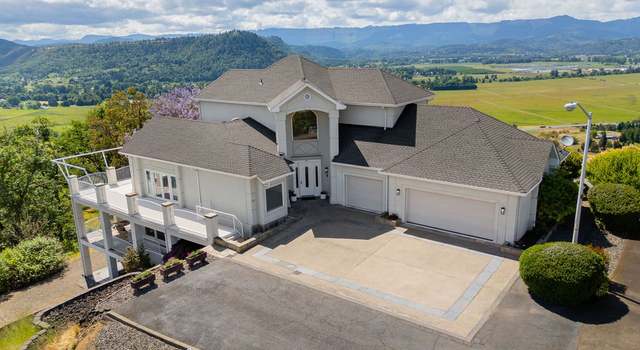 Photo of 2948 NW Stacie Ct, Roseburg, OR 97471