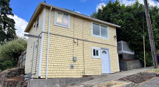 Photo of 1015 11th St, Oregon City, OR 97045