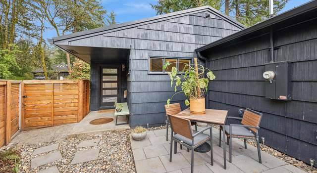 Photo of 2995 SW Champlain Dr, Portland, OR 97205
