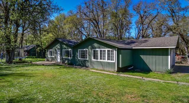 Photo of 143 Schloeman Ln, Glide, OR 97443