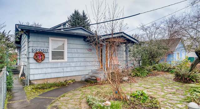 Photo of 2208 SE 87th Ave, Portland, OR 97216