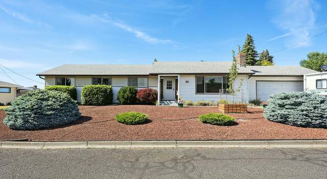 Property at 825 Maple Dr, Goldendale, WA 98620, 4 beds, 2 baths