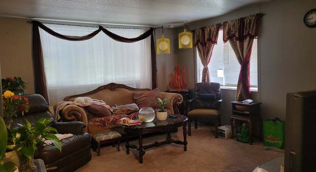 Photo of 52246 Village Way #21, Scappoose, OR 97056