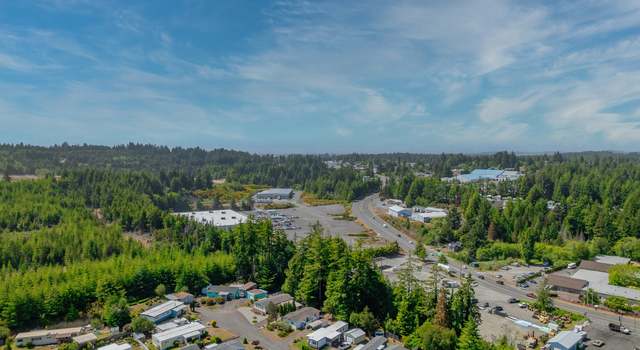 Photo of 2925 Knott Ter, Coos Bay, OR 97420