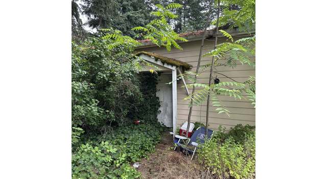 Photo of 18575 Pilkington Rd, Lake Oswego, OR 97035