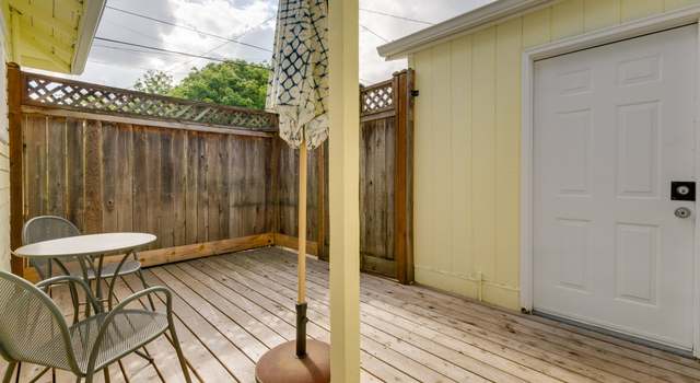 Photo of 1636 NE Ainsworth St, Portland, OR 97211