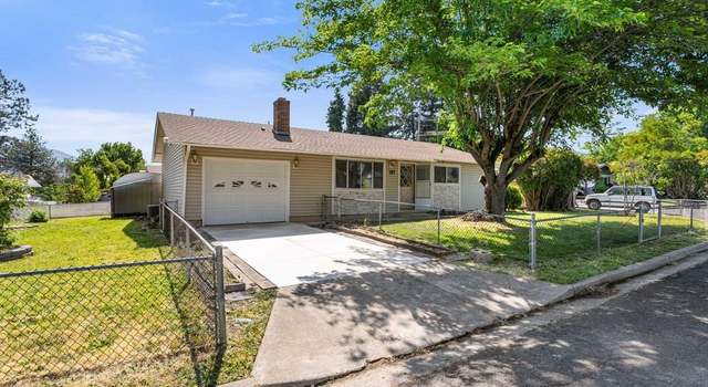 Photo of 107 N 4th St, Talent, OR 97540