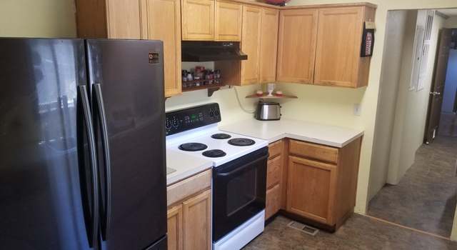 Photo of 826 E 8th St, Molalla, OR 97038