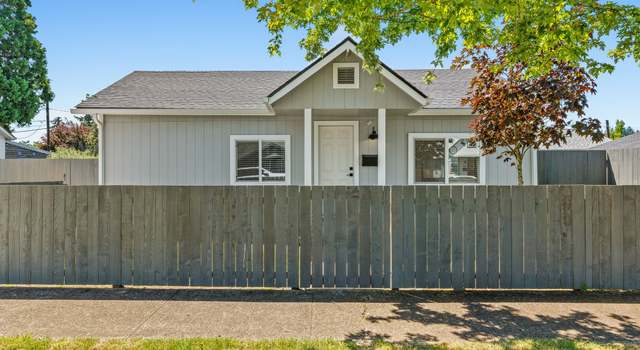 Photo of 1121 D St, Springfield, OR 97477