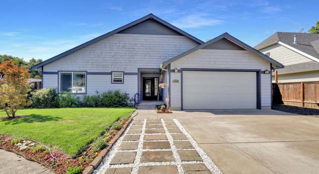 Photo of 2223 Clear Vue Ln, Springfield, OR 97477