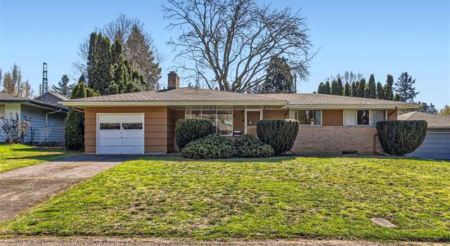 Photo of 10324 NE Russell Ct, Portland, OR 97220
