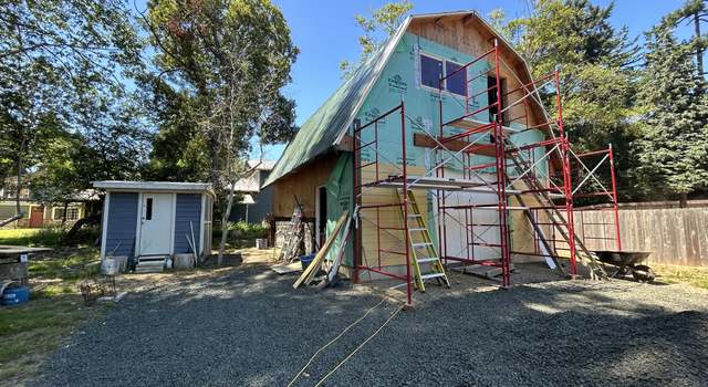 Photo of 2260 Ash St, North Bend, OR 97459
