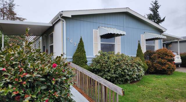Photo of 670 Village Dr, Molalla, OR 97038