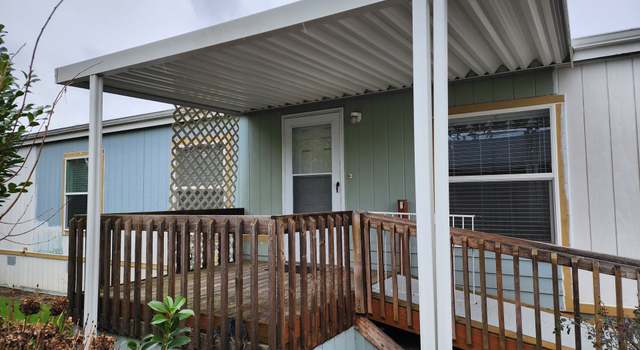 Photo of 670 Village Dr, Molalla, OR 97038
