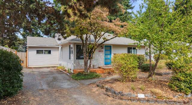 Photo of 8913 NE Russell St, Portland, OR 97220