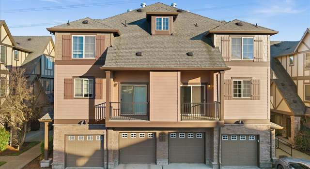 Photo of 933 NE Wheelock Pl, Hillsboro, OR 97006