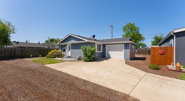 Photo of 160 Matthew Lee Ct, Roseburg, OR 97471