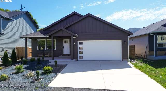 Photo of 965 Queen St, Seaside, OR 97138