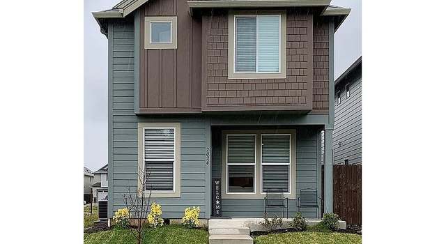 Photo of 7026 S Ridge Way, Ridgefield, WA 98642