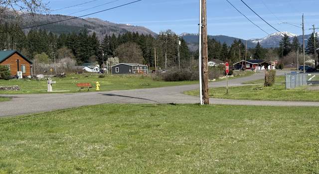 Photo of 124 Santiam St, Gates, OR 97346