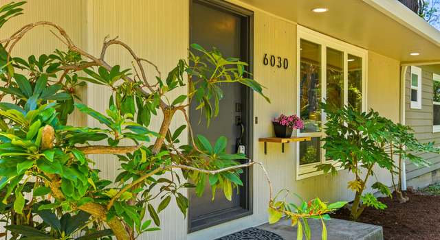Photo of 6030 SW Taylors Ferry Rd, Portland, OR 97219