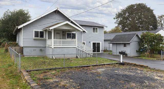 Photo of 260 N 3rd St, St. Helens, OR 97051