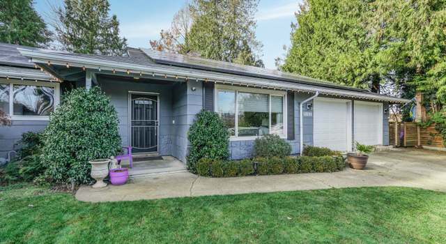 Photo of 13235 SW Ash Dr, Portland, OR 97223