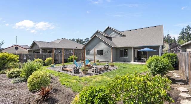 Photo of 2085 Equestrian Loop S, Salem, OR 97302
