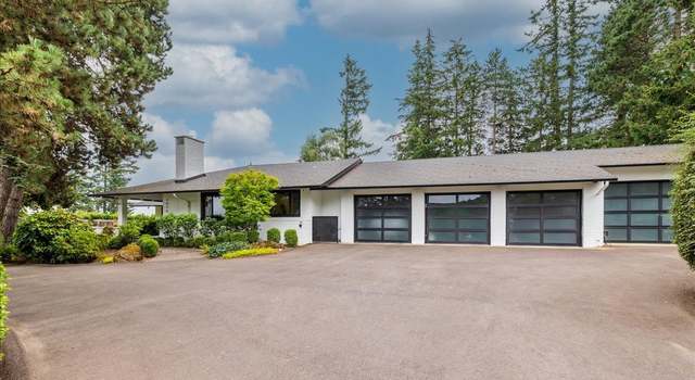 Photo of 2070 Ridge Pointe Dr, Lake Oswego, OR 97034