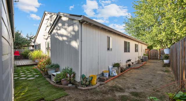 Photo of 17694 SW Corona Ln, Beaverton, OR 97003