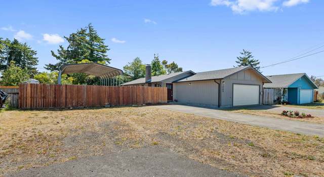 Photo of 1065 Fenwick St, Coos Bay, OR 97420
