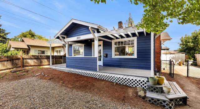 Photo of 3211 H St, Vancouver, WA 98663