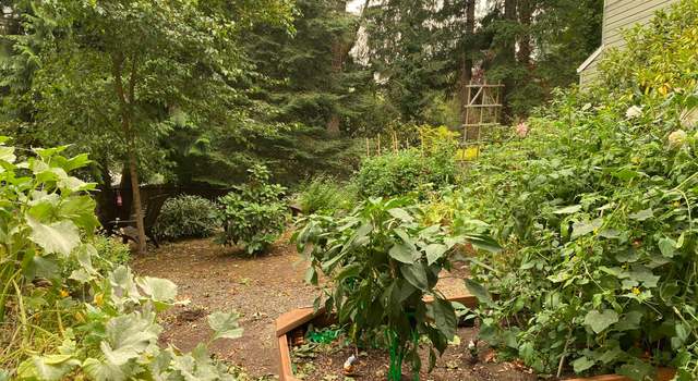 Photo of 4880 SW Scholls Ferry Rd #14, Portland, OR 97225