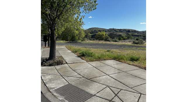 Photo of 1700 Lone Pine Blvd, The Dalles, OR 97058