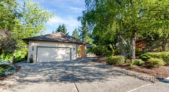 Photo of 2524 Orchard Hill Pl, Lake Oswego, OR 97035