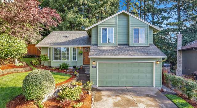 Property at 7675 Ridgewood Dr, Gladstone, OR 97027, 3 beds, 2.5 baths