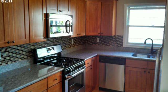 Photo of 2814 SE 78th Ave, Portland, OR 97206
