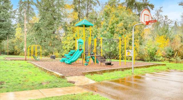 Photo of 12450 SW Fischer Rd #202, Portland, OR 97224